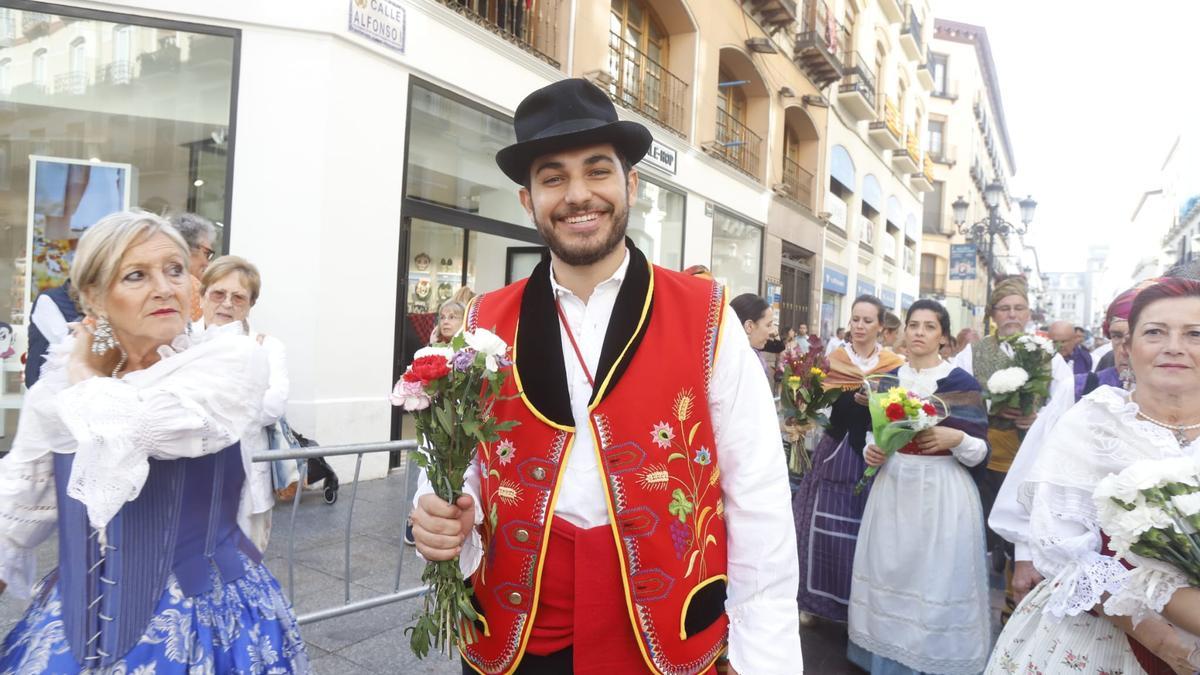 En imágenes | La Ofrenda de Flores a la Virgen del Pilar 2023 (I)