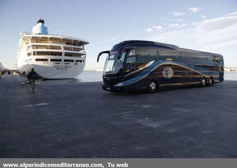 Crucero en el puerto de Castelló