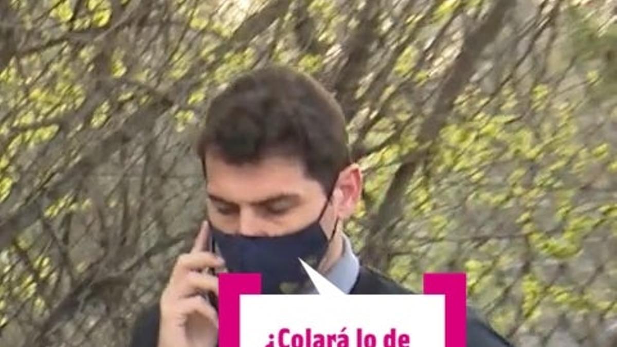 Iker Casillas por la calle