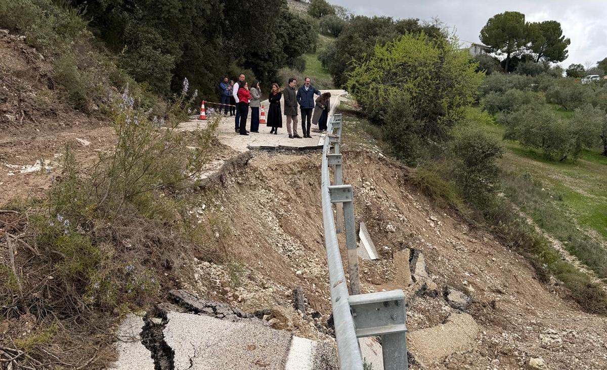 Estado en el que se encuentra la carretera autonómica A-4154 en Priego.