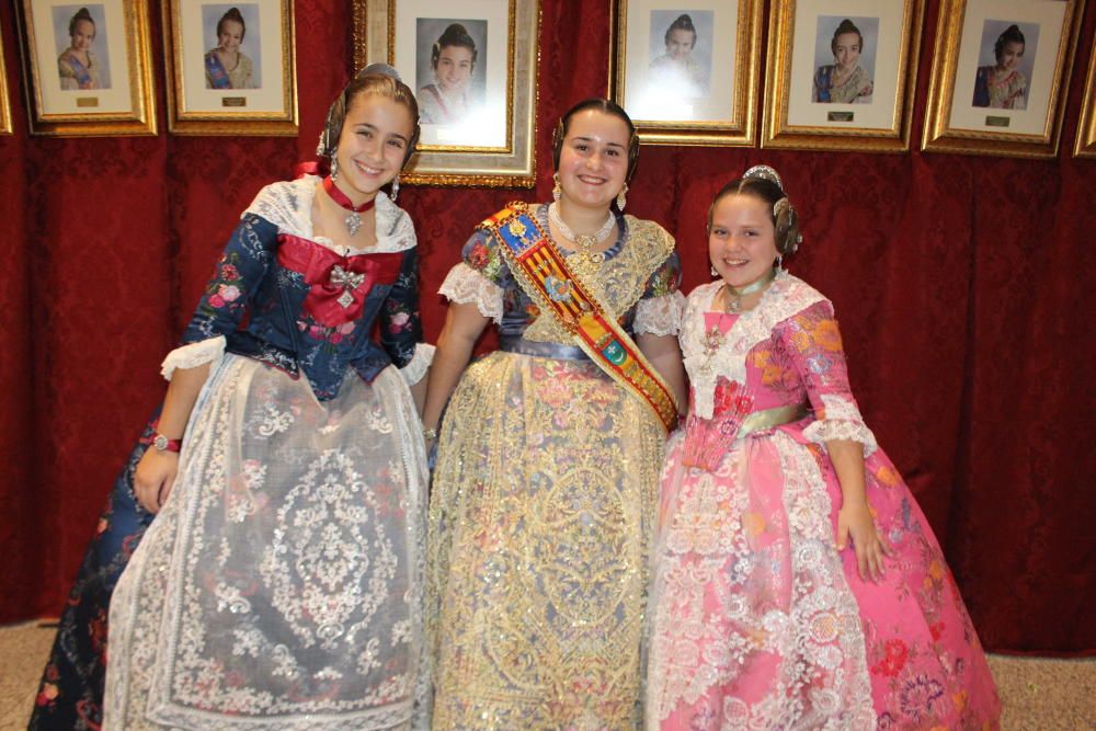 La "mini alfombra roja" de la exaltación de la fallera mayor infantil 2020