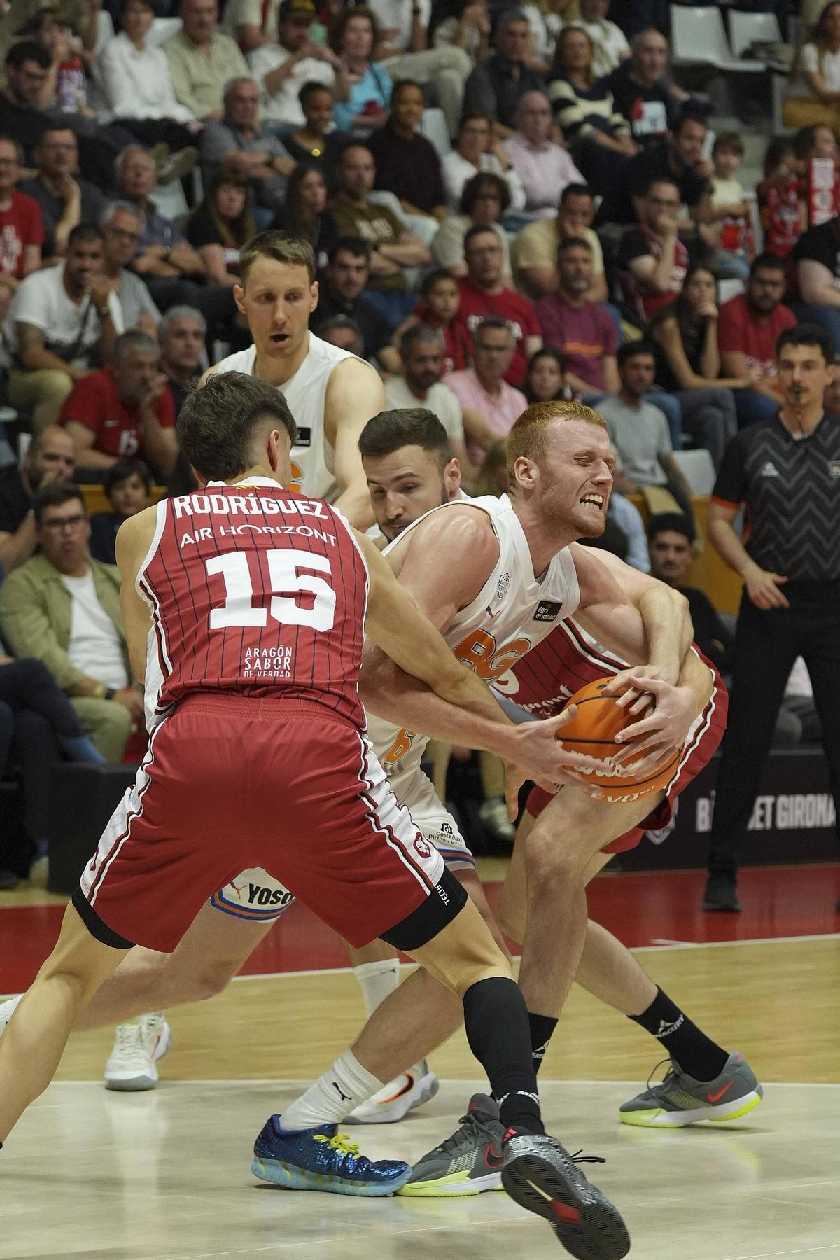 Fotos del partit entre el Bàsquet Girona i el Saragossa Fotos del partit entre el Bàsquet Girona i el Saragossa