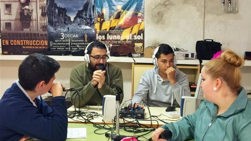 Una radio con fines pedagógicos en Logrosán