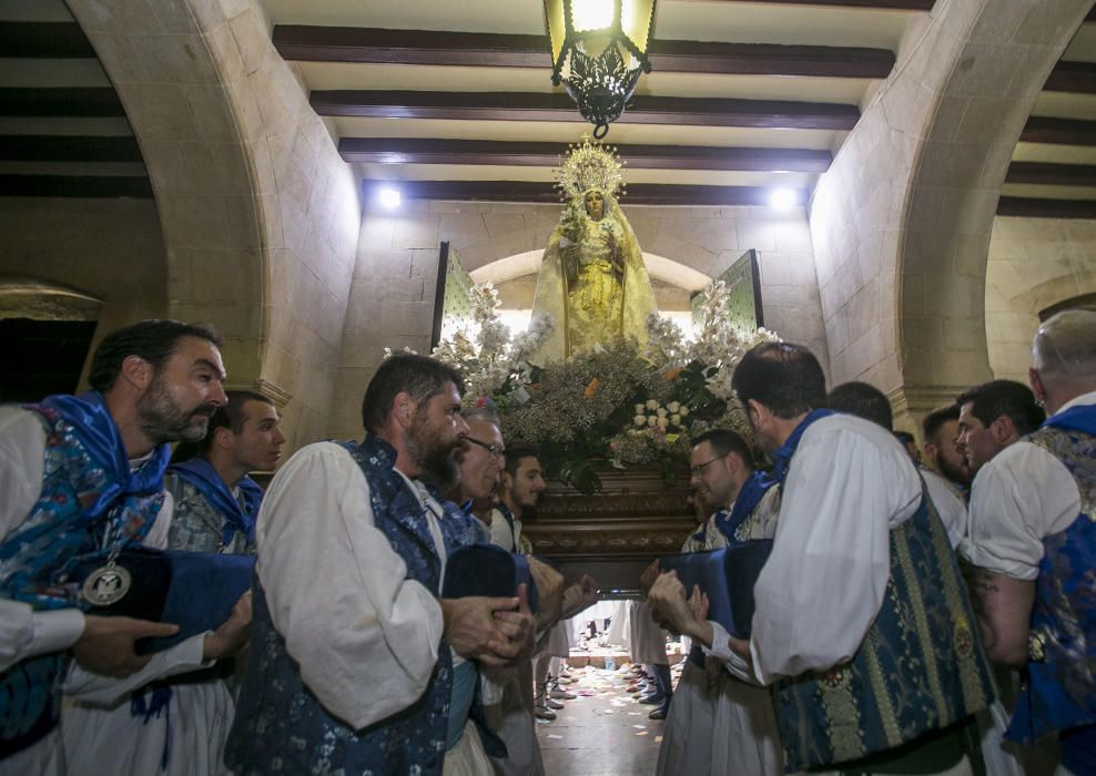 El Encuentro no procesiona en Alicante el Domingo de Resurrección.