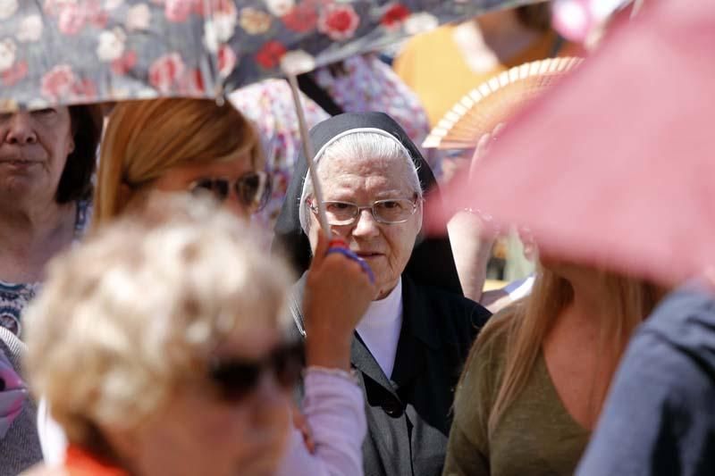 Besamanos en la Plaza de la Virgen