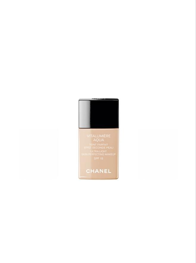 Base de maquillaje 'Vitalumière Aqua' de Chanel