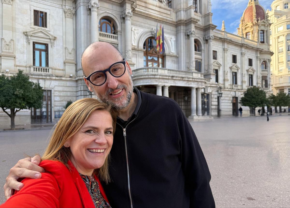 Pilar Bernabé junto a  Josep Moreno.