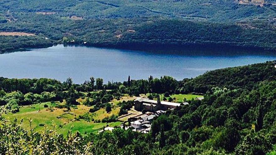 El Lago de Sanabria, uno de los principales atractivos de turismo de naturaleza de Zamora.