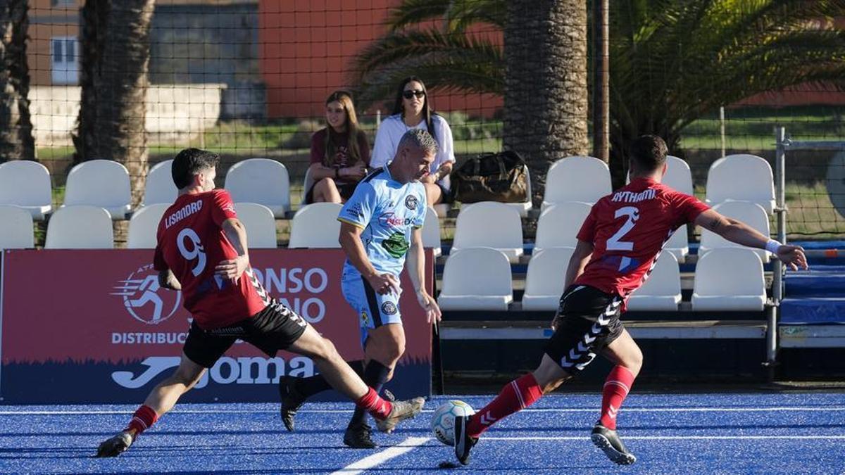 Uno de los partidos de la Managers League en Telde