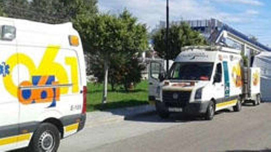Los cuatro heridos han sido trasladados al Hospital Clínico Universitario de Málaga capital.
