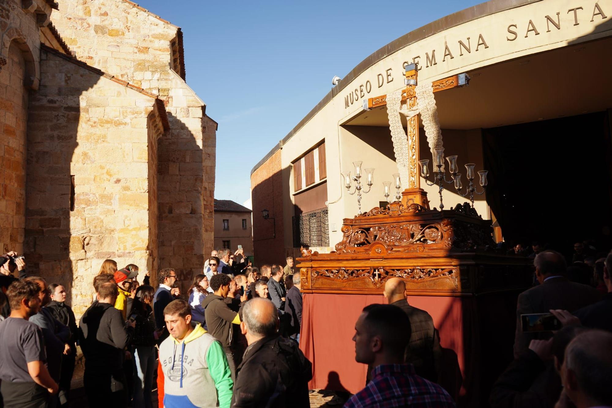 GALERÍA | Los pasos dicen adiós al Museo de Semana Santa de Zamora