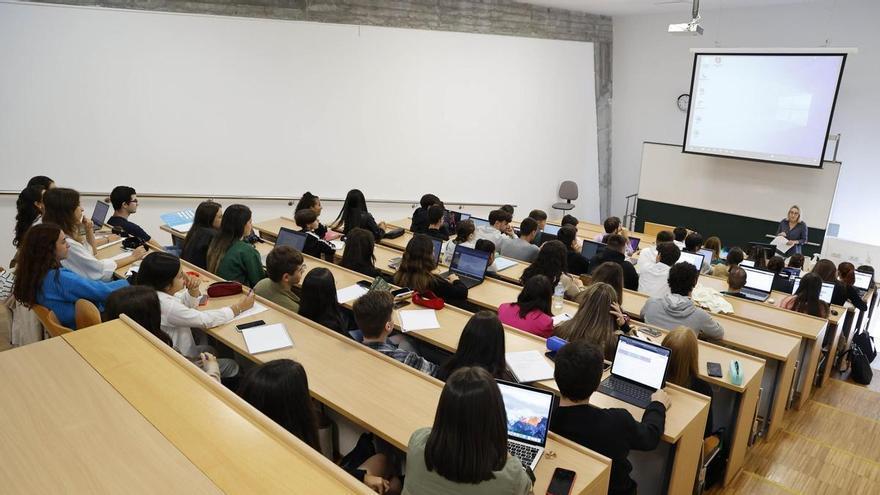 El reto de la universidad gallega ante la IA, «pasar de la sospecha a la orientación»