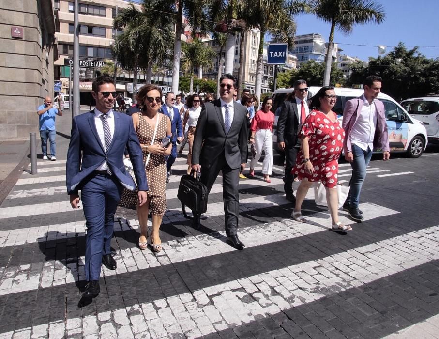 Moción de censura en el Cabildo de Tenerife