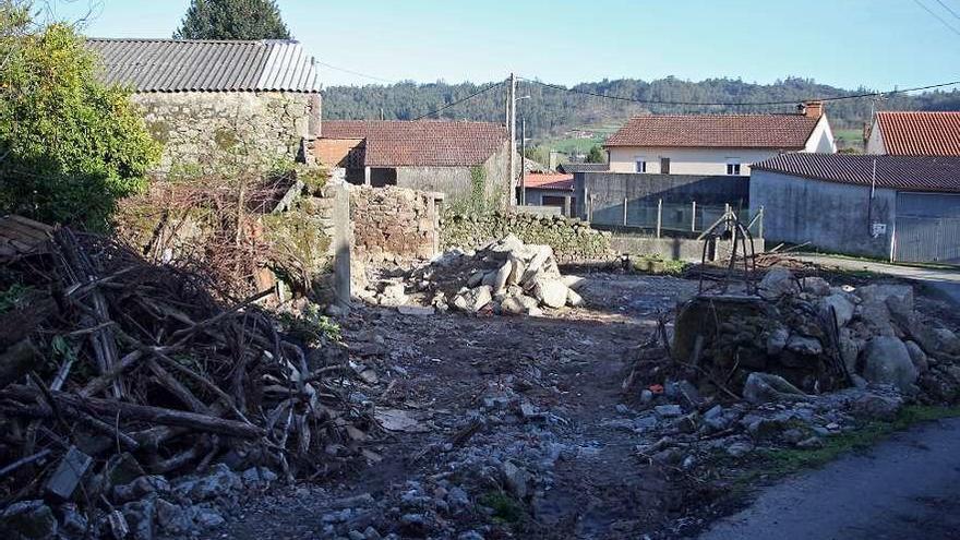 Imagen, ayer, del lugar que ocupaba la vivienda. // Bernabé/Juan Carlos Asorey