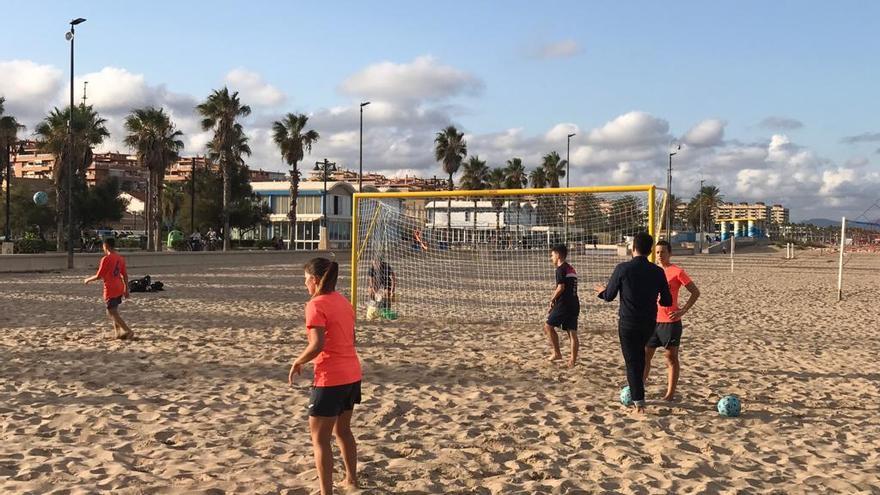 València inaugura una nueva instalación de fútbol playa en la Malva-rosa
