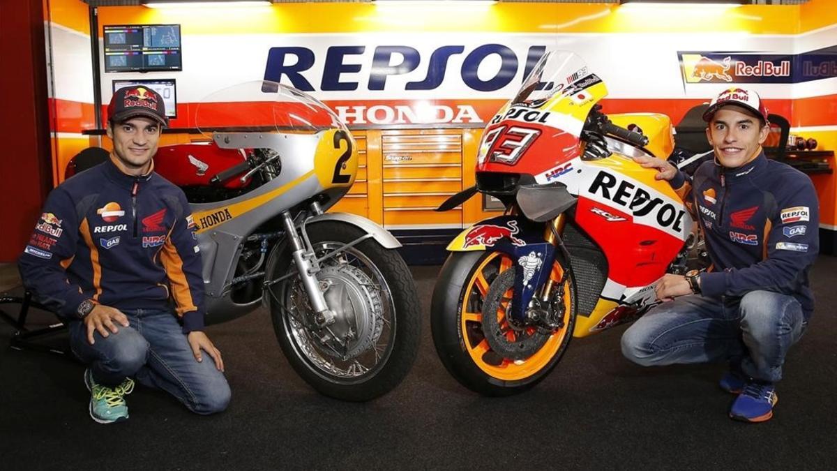 Pedrosa y Márquez, en el museo de Honda, en Motegi (Japón).