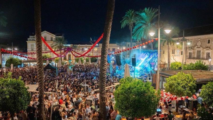 Mérida no afloja y se echa a la calle este sábado con fiesta y música desde el mediodía hasta la noche