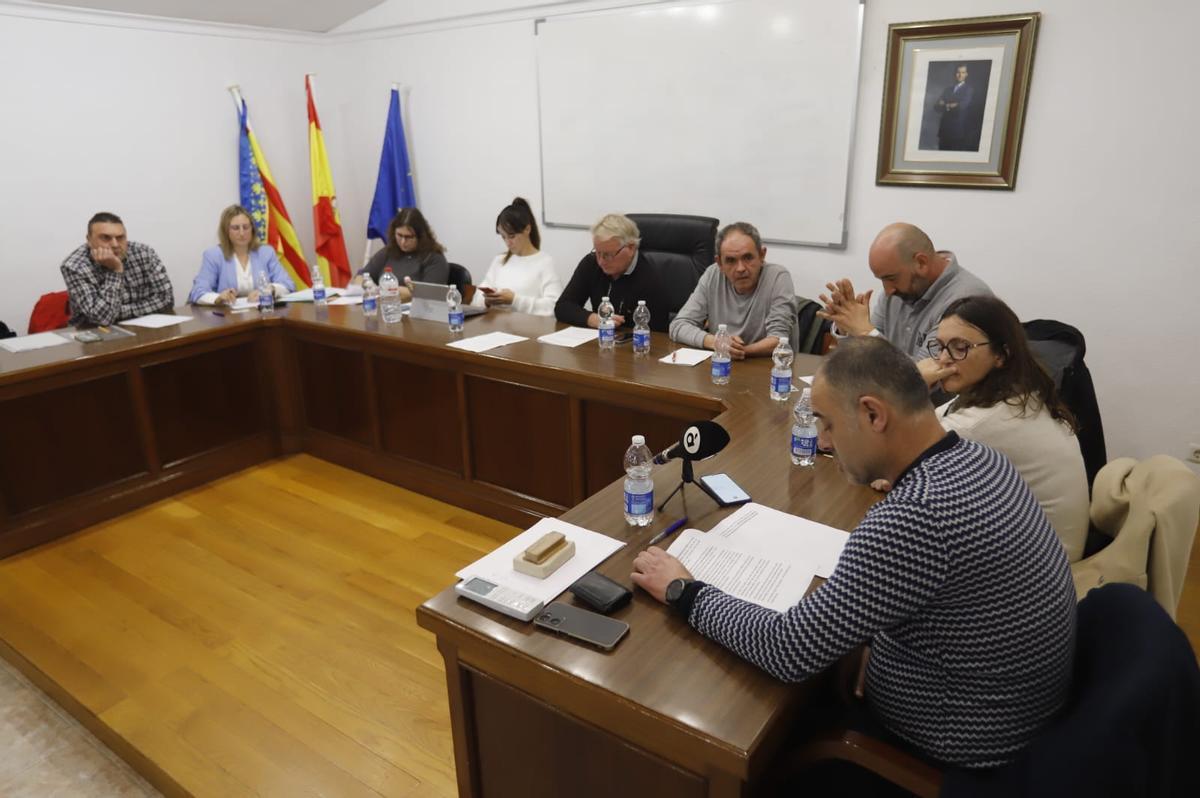 Debate de la moción de censura en Barxeta.