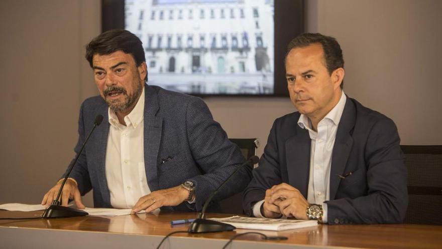 Barcala y Castillo días atrás cuando presentaron su proyecto para cancelar el plan de ajuste