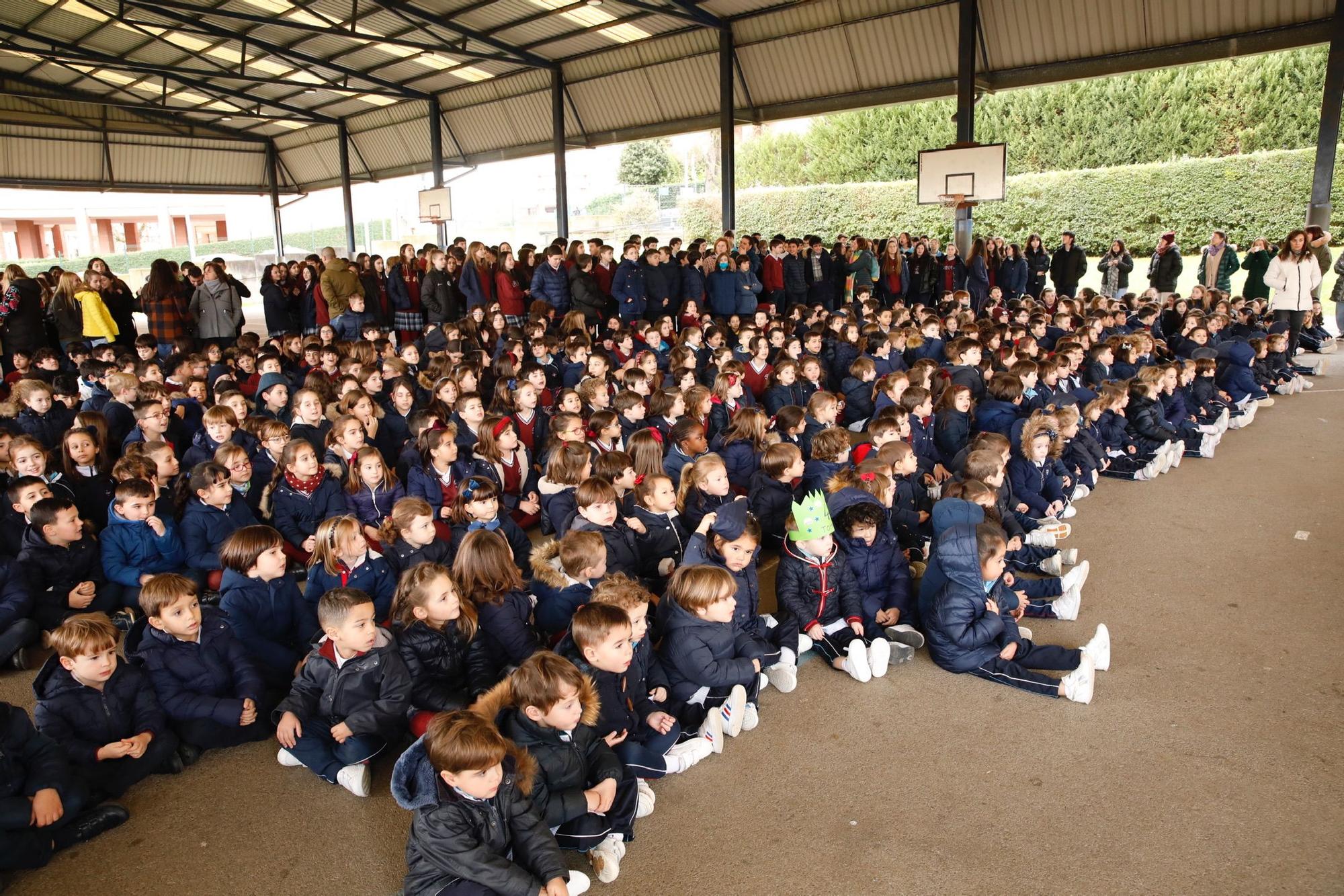 Celebración del Día de la Paz en el colegio Virgen Mediadora (Dominicas)