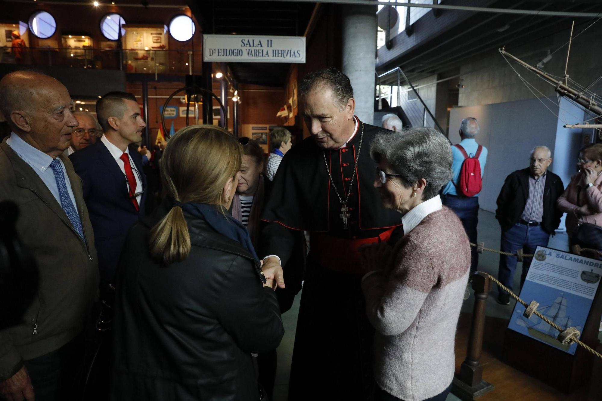 El cardenal Ángel  Fernández Artime recibe el título de Hijo Predilecto de Asturias en Luanco (Gozón)