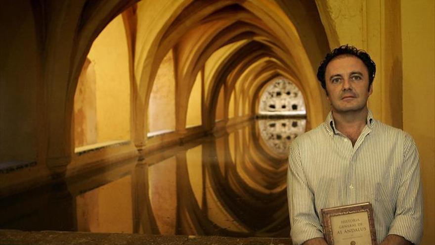 González Ferrín reivindica como propia la historia de Al Andalus