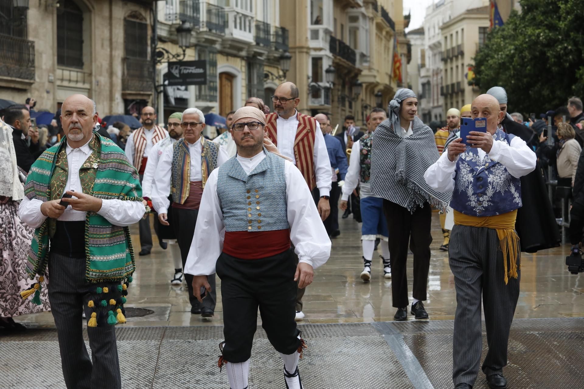 Búscate en el primer día de Ofrenda por la calle Quart (entre las 15.30 y las 17.00 horas)