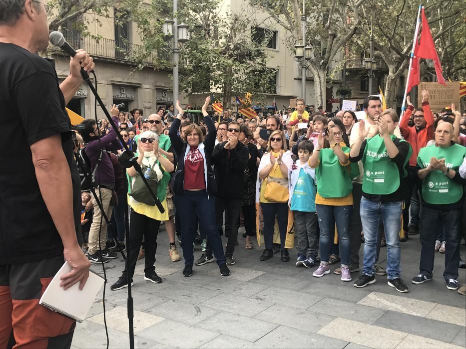 Una tractorada omple la Rambla de Figueres