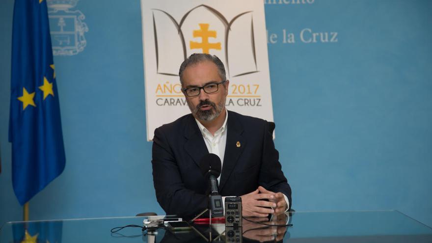 El juez decreta el sobreseimiento libre de la denuncia anónima contra el alcalde de Caravaca