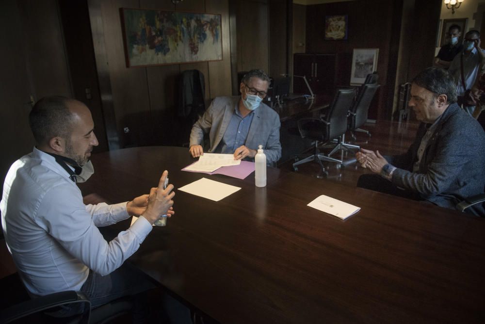 El primer dia de Marc Aloy com a alcalde de Manresa, en imatges