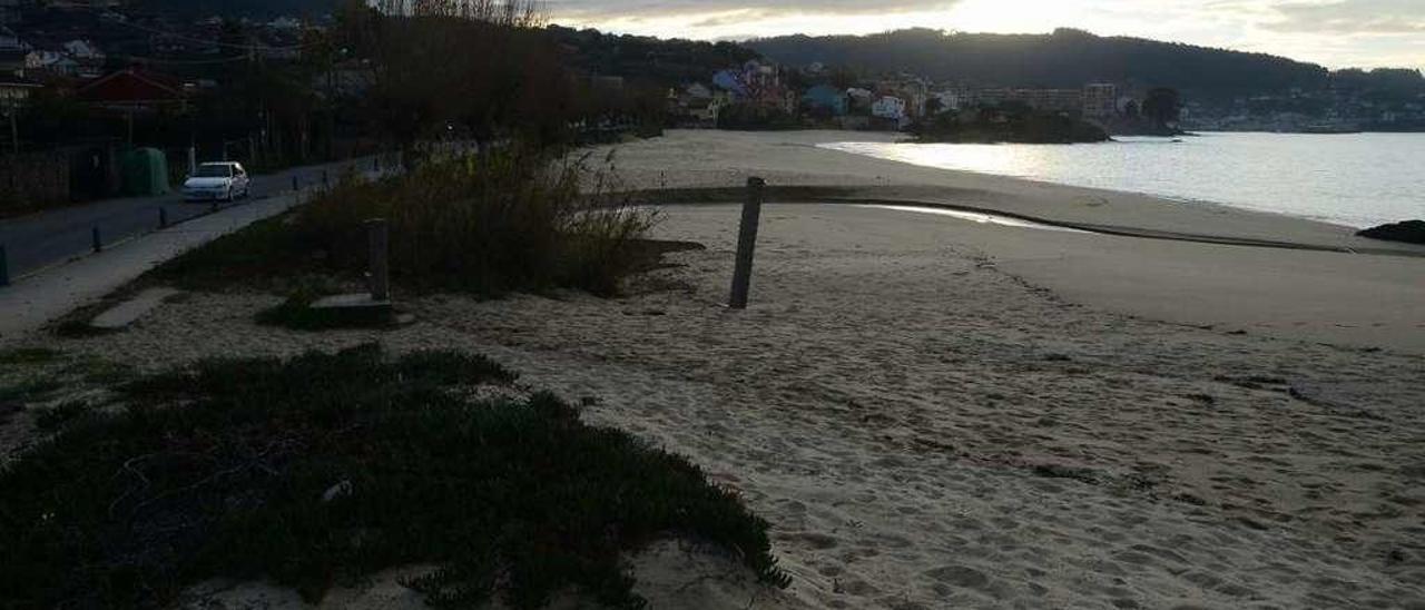 La playa buenense de Agrelo, situada en la parroquia de Cela. // Gonzalo Núñez