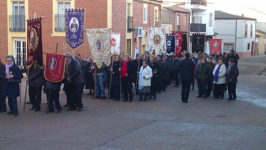 Reunión de cofradías en Manganeses de la Lampreana