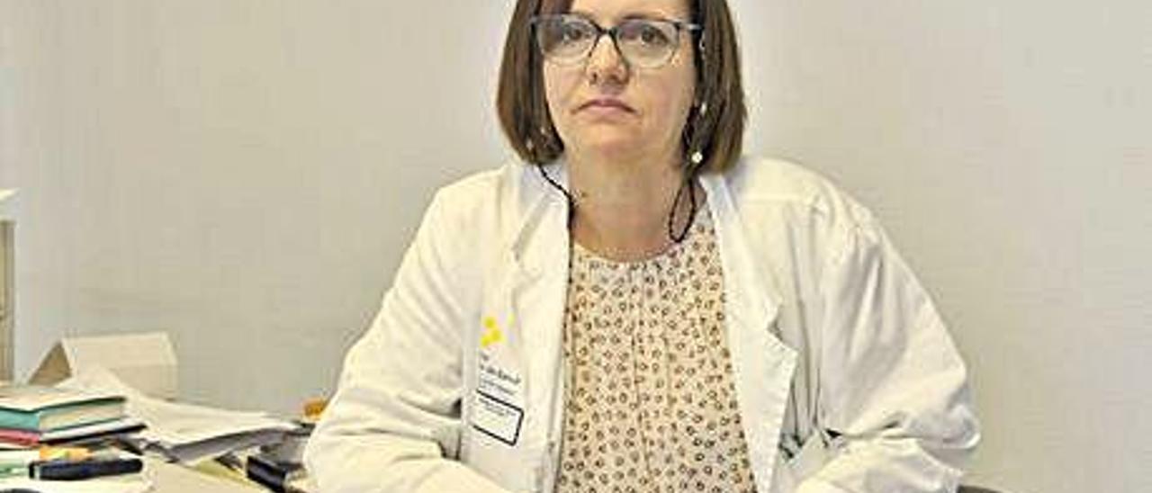 La doctora María Dolores Mendoza, jefa de Sección de Neurología en el Hospital Negrín.