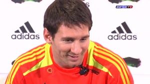 En una roda de premsa, el jugador argentí Leo Messi ha desmentit els rumors sobre la seva mala relació amb Villa.
