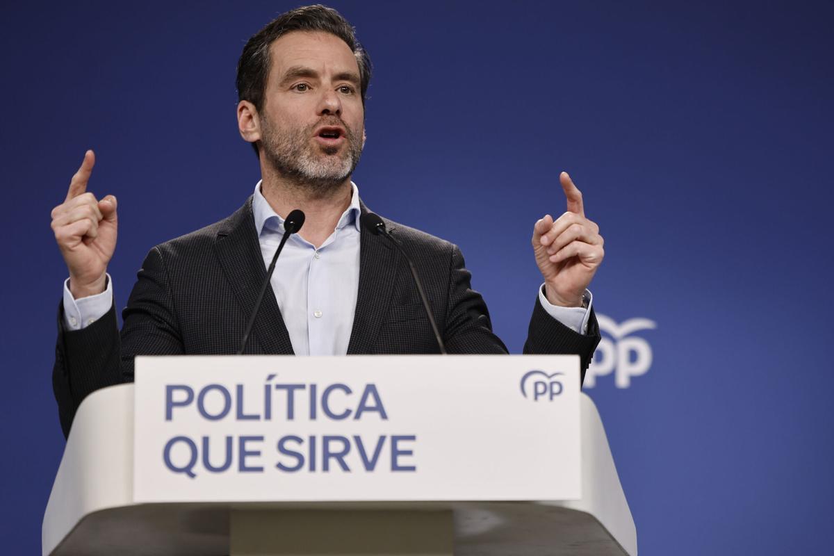 El portavoz del Partido Popular, Borja Sémper, durante la rueda de prensa este lunes tras la reunión del Comité de Dirección del Partido Popular en Madrid.