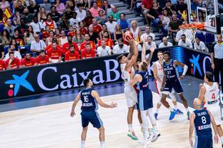 España mejora la imagen ante una Grecia sin Giannis Antetokounmpo