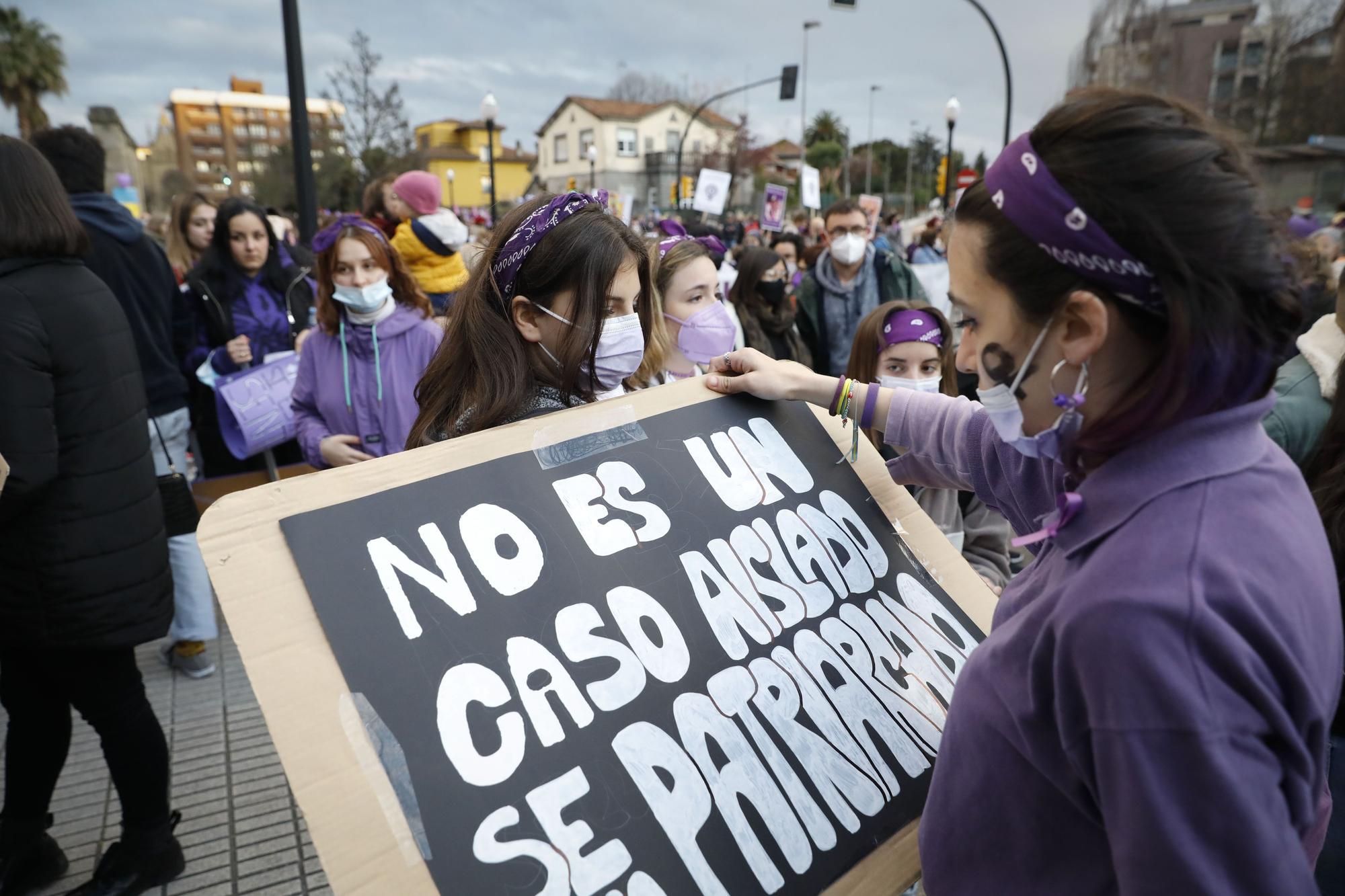 Gijón, teñido de morado por el 8-M