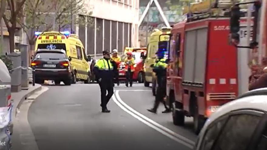 Un niño y un adulto fallecen por un incendio en L'Hospitalet