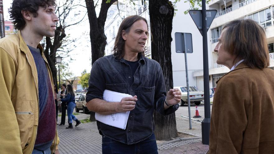 Rafael Cobos, director de cine: "Mientras siga habiendo gente en las cunetas, habrá que seguir haciendo cine sobre la memoria"