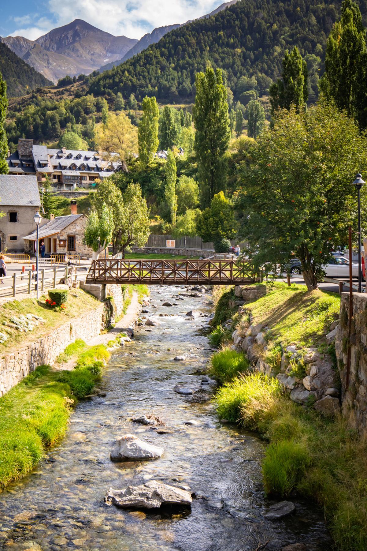 Es uno de los pueblos más bonitos de España, y donde mejor se come.