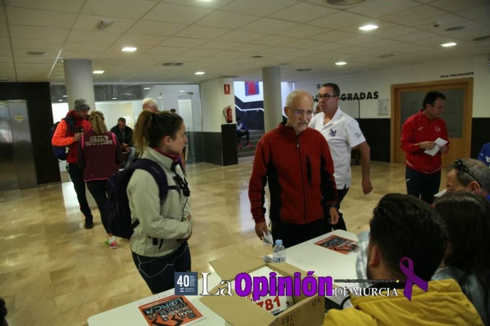 Recogida de dorsales, ambiente y salida de la XXXI Media Maratón Ciudad de Lorca