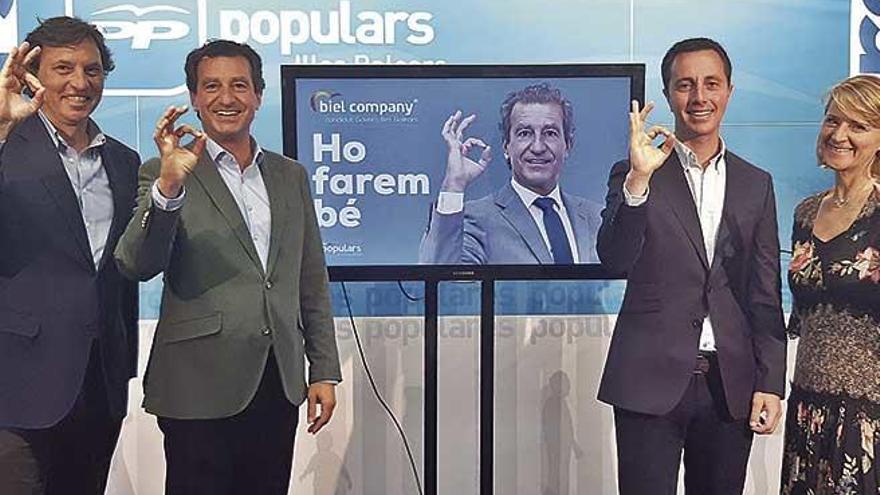 Isern, Company, Galmés y Estarás (candidatos del PP a Cort, Govern, Consell y las europeas), ayer en la presentación del lema de campaña.