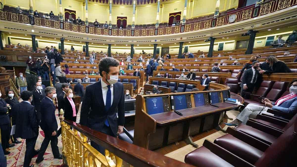 Pablo Casado: ¿per què l’han abandonat?