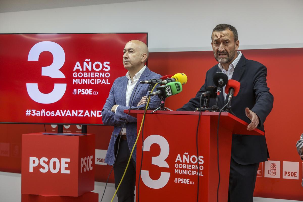 Soler y González, en una imagen en la sede del PSOE hace algunos meses al cumplir tres años de mandato