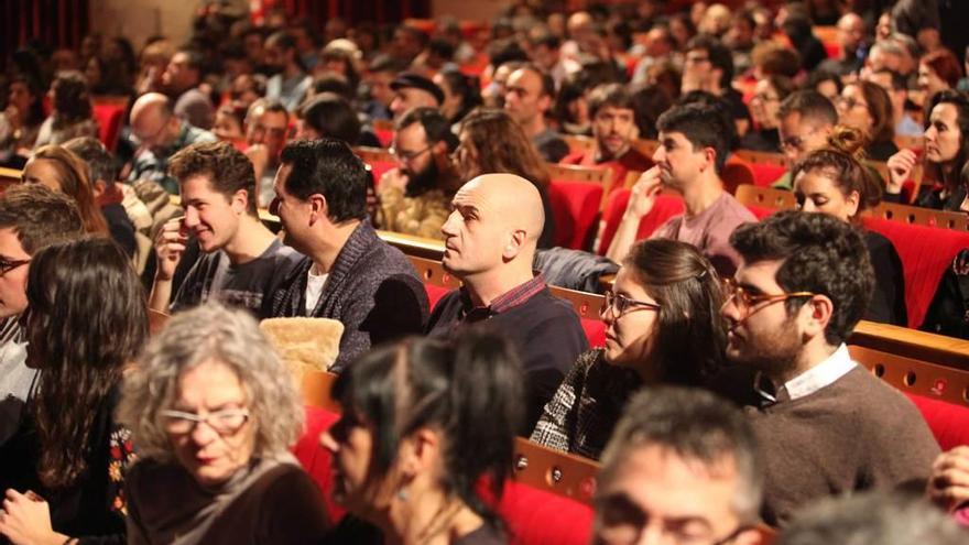 Público asistente al concierto de anoche en la Laboral.