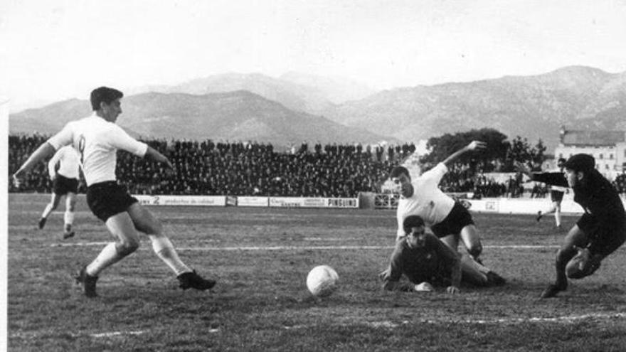 Colom, durante su etapa como jugador del Constància.