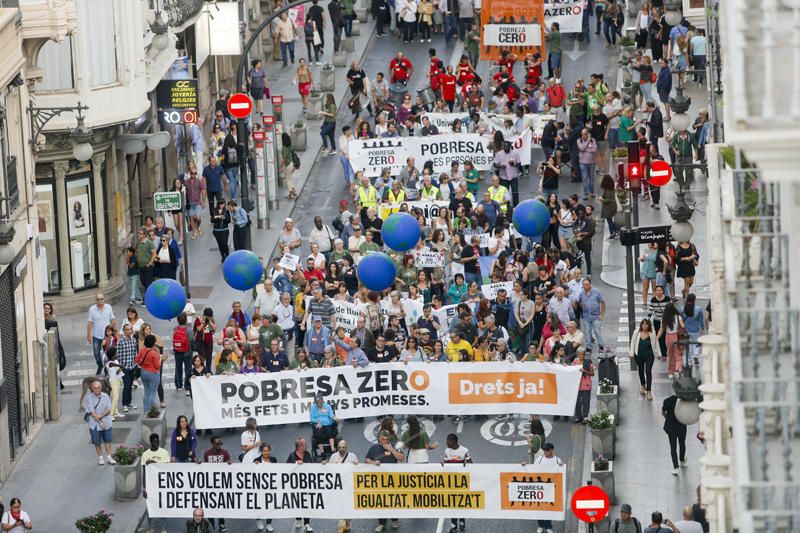 Manifestación de Pobresa Zero en València