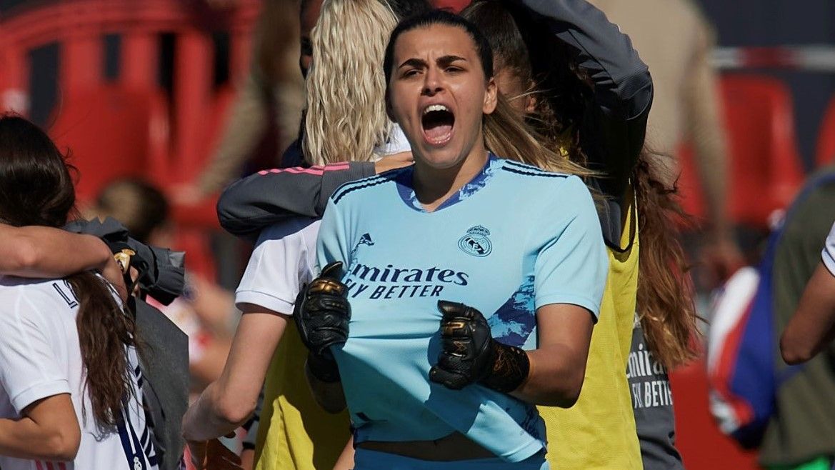 La portera Misa Rodríguez celebra un triunfo del Real Madrid.