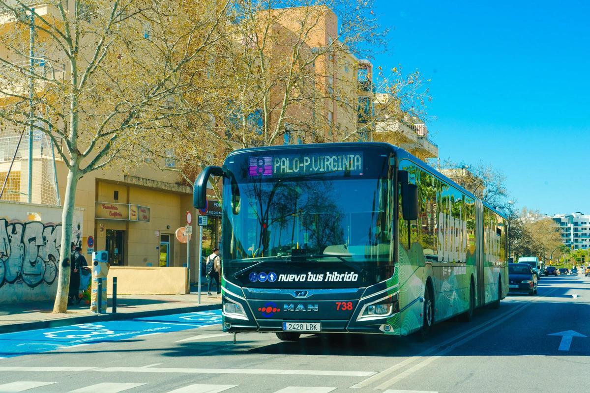 Autobús híbrido de la EMT Málaga en El Romeral