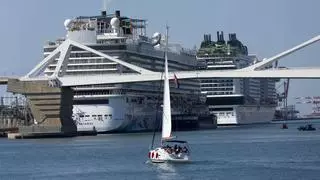 1.440 euros por atracar: el Govern impone a los cruceros un impuesto menos ambicioso de lo anunciado